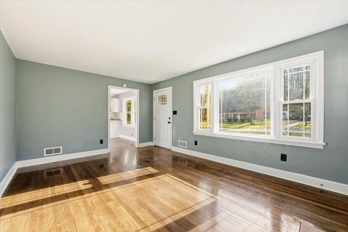 4149 Welcome Valley RD SE - Photo 11