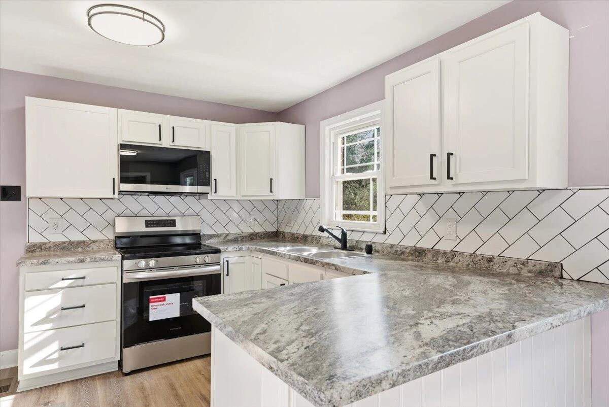 4149 Welcome Valley RD SE - Photo 14