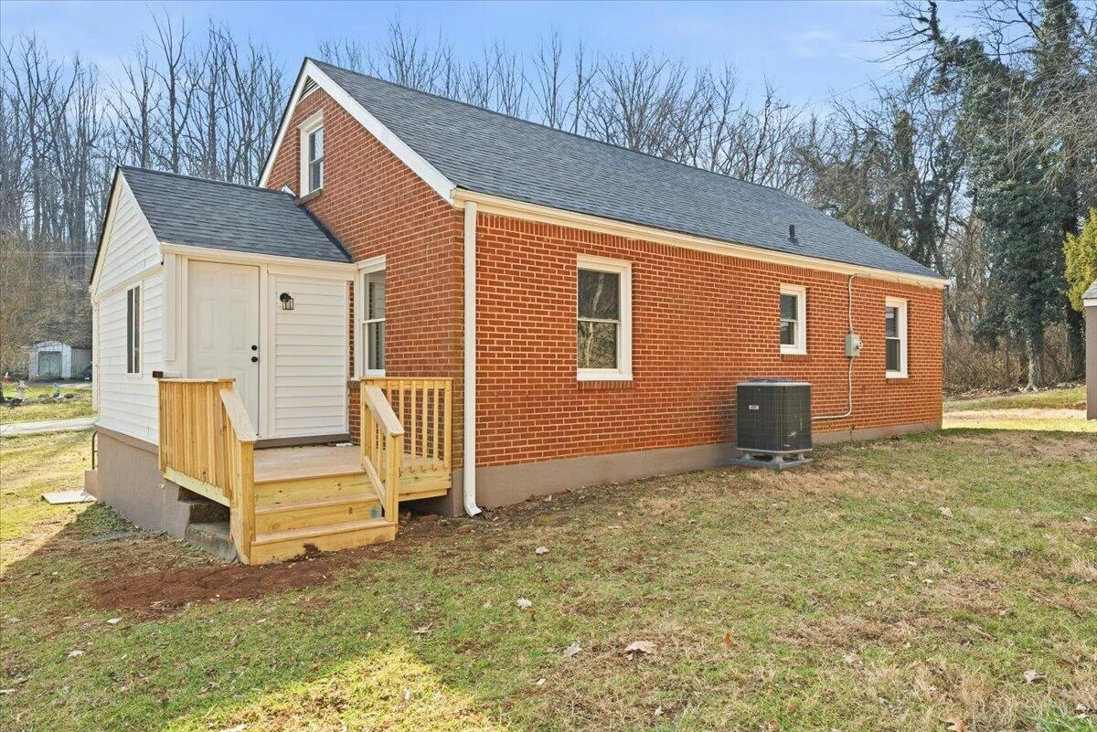 4149 Welcome Valley RD SE - Photo 31