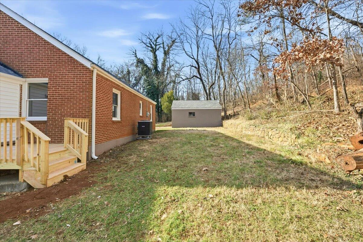 4149 Welcome Valley RD SE - Photo 32
