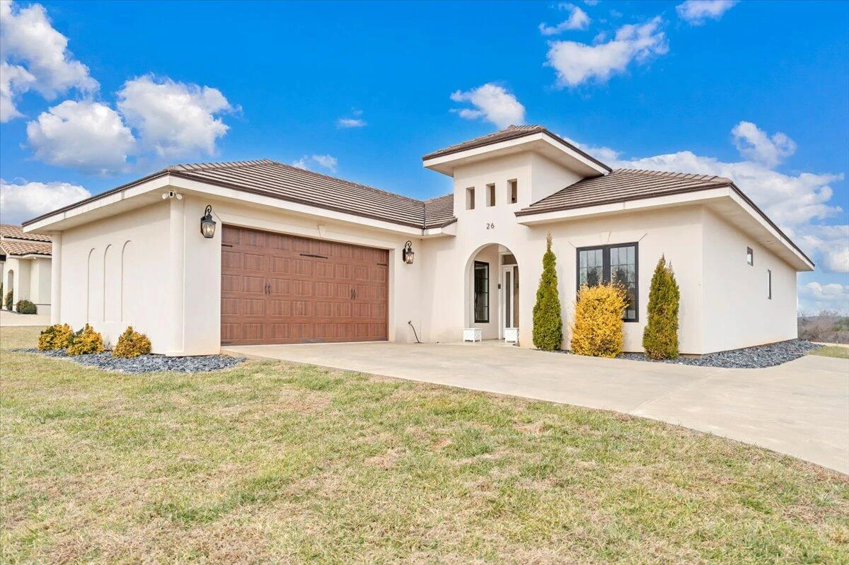 26 Royal Tern ST
