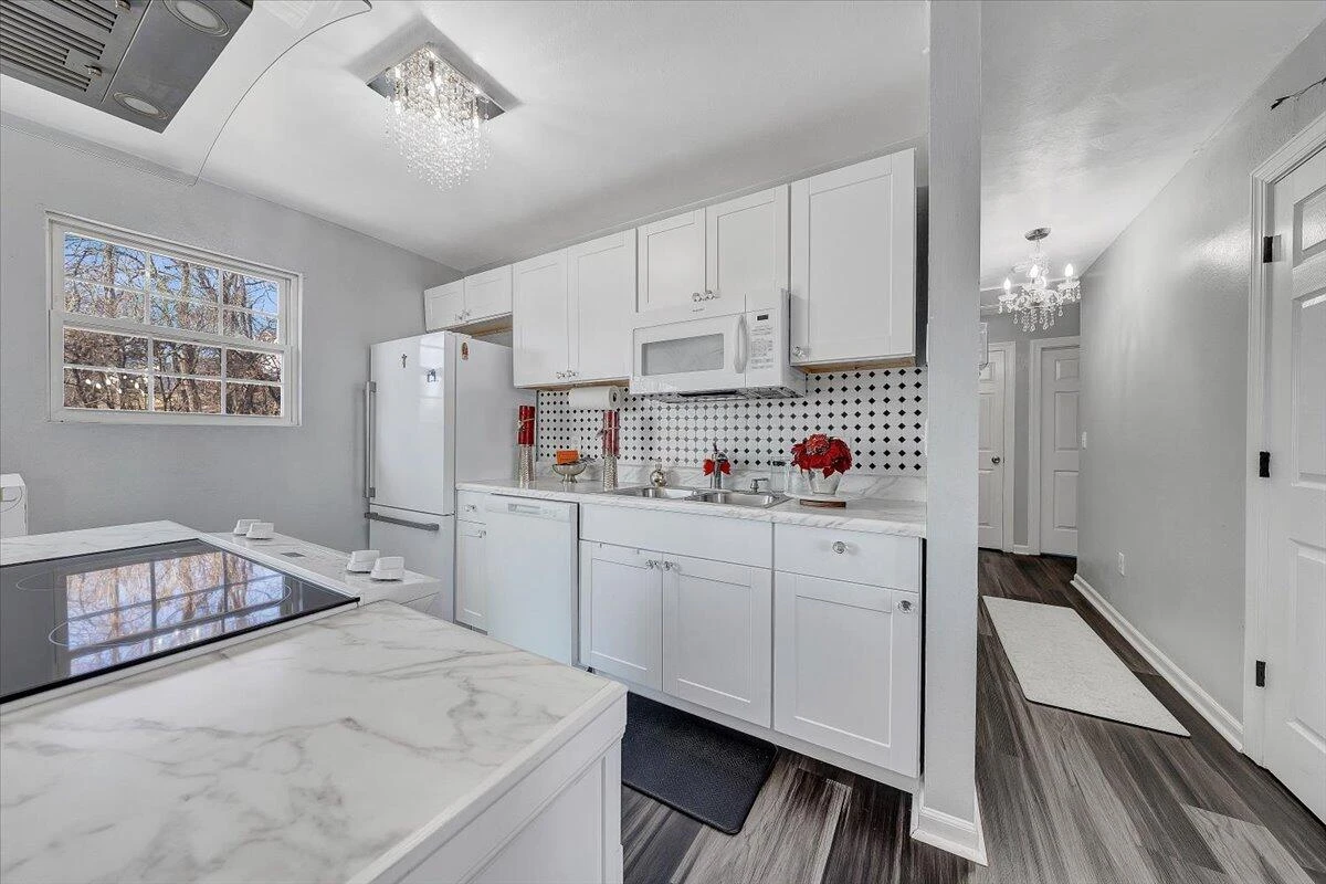 2732 Ordway DR NW - Photo 15