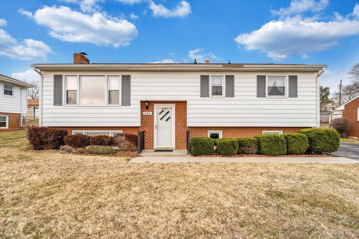 626 Santee RD