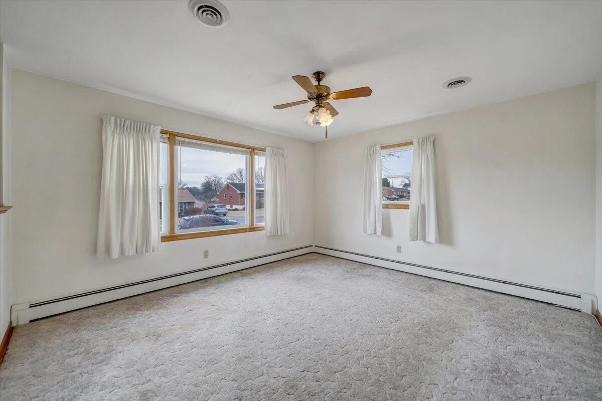 626 Santee RD - Photo 3