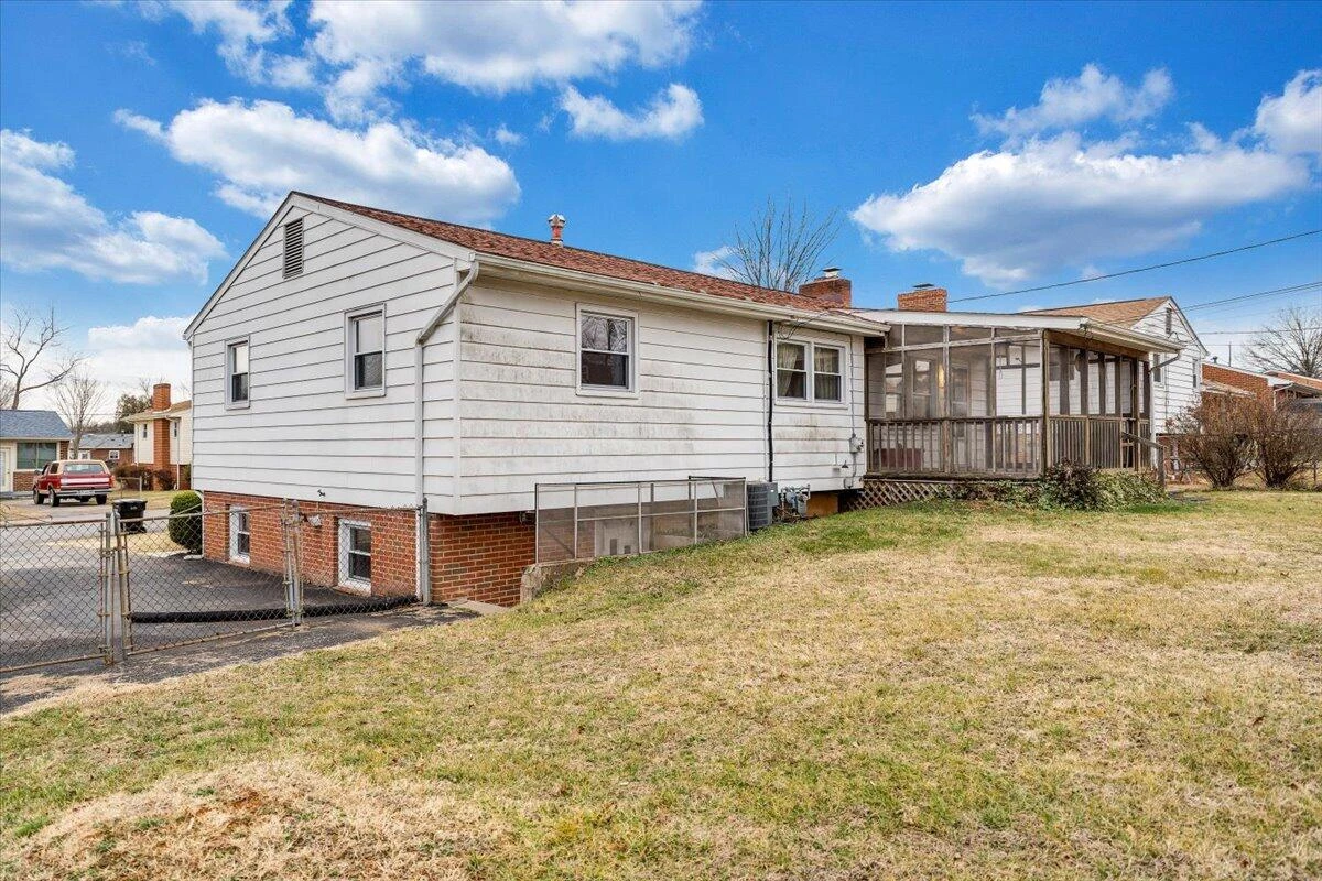 626 Santee RD - Photo 41