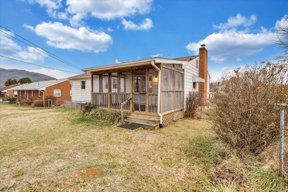 626 Santee RD - Photo 46