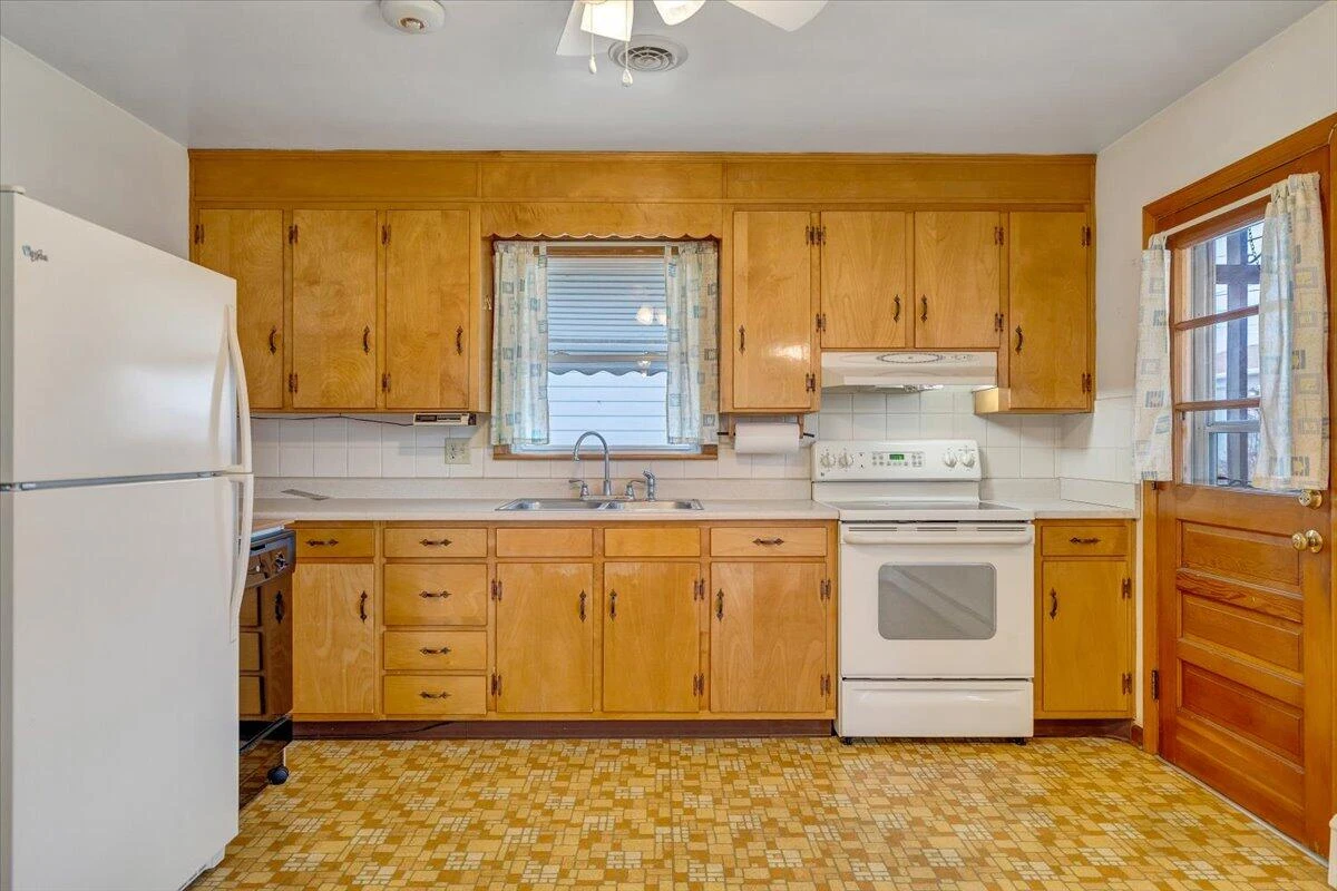 626 Santee RD - Photo 9