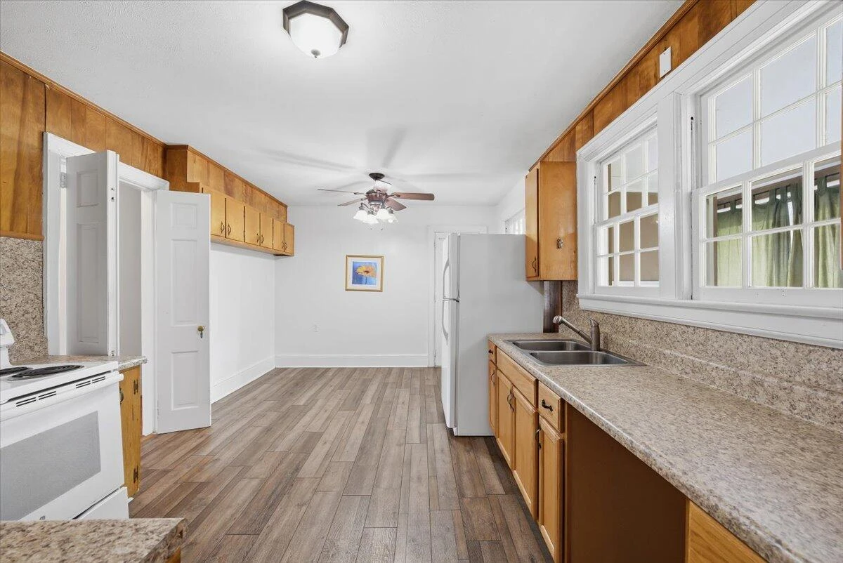 9419 Franklin ST - Photo 22