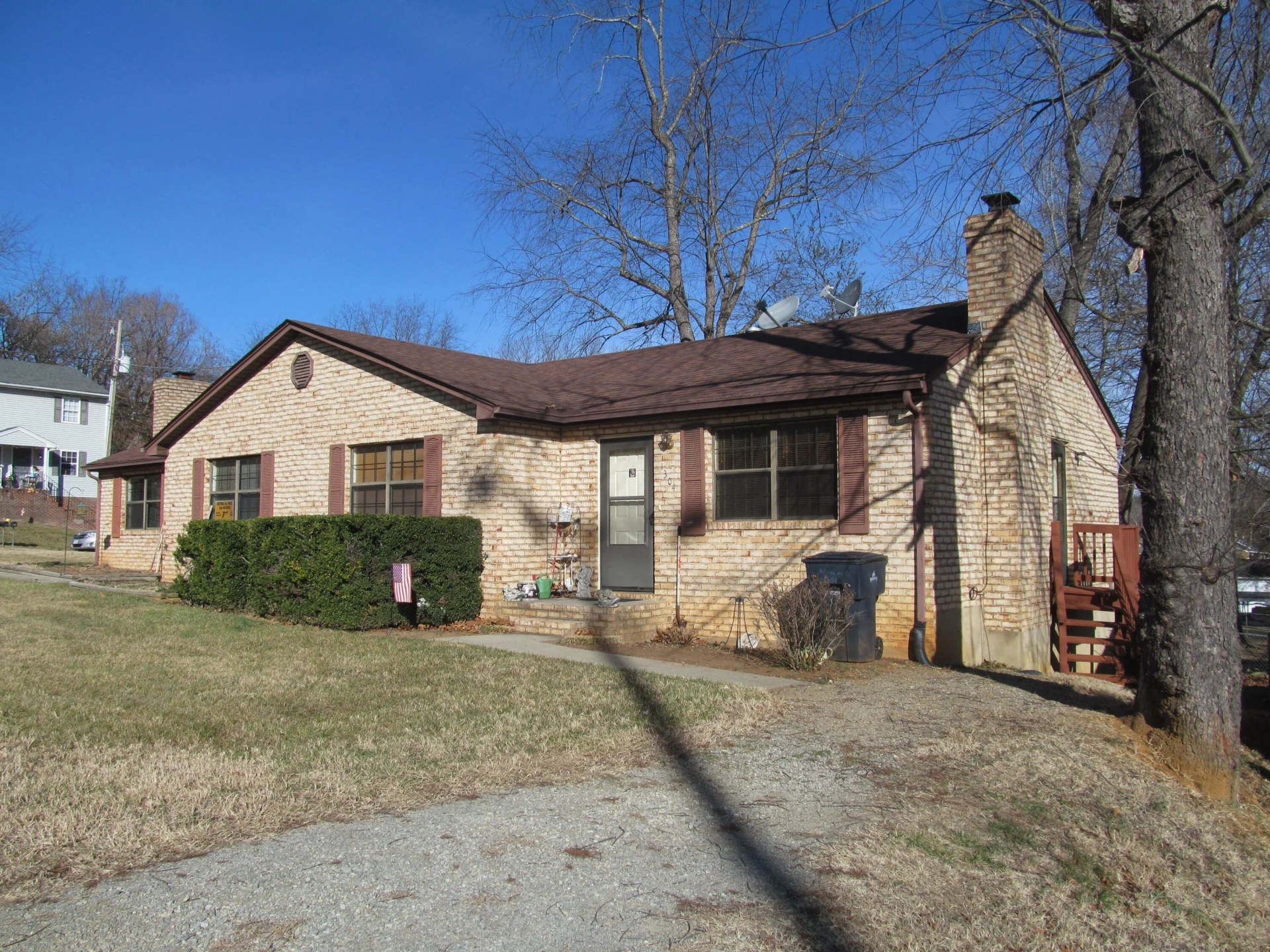 1302/1304 Hillview AVE - Photo 2