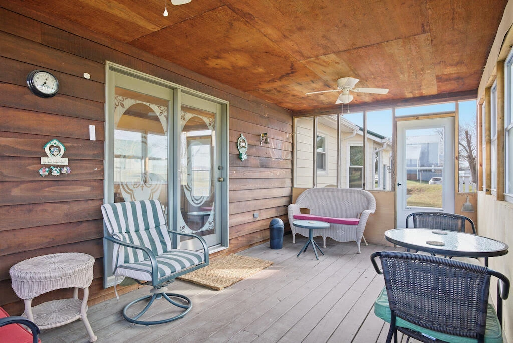 6389 Ruebush RD - Photo 15