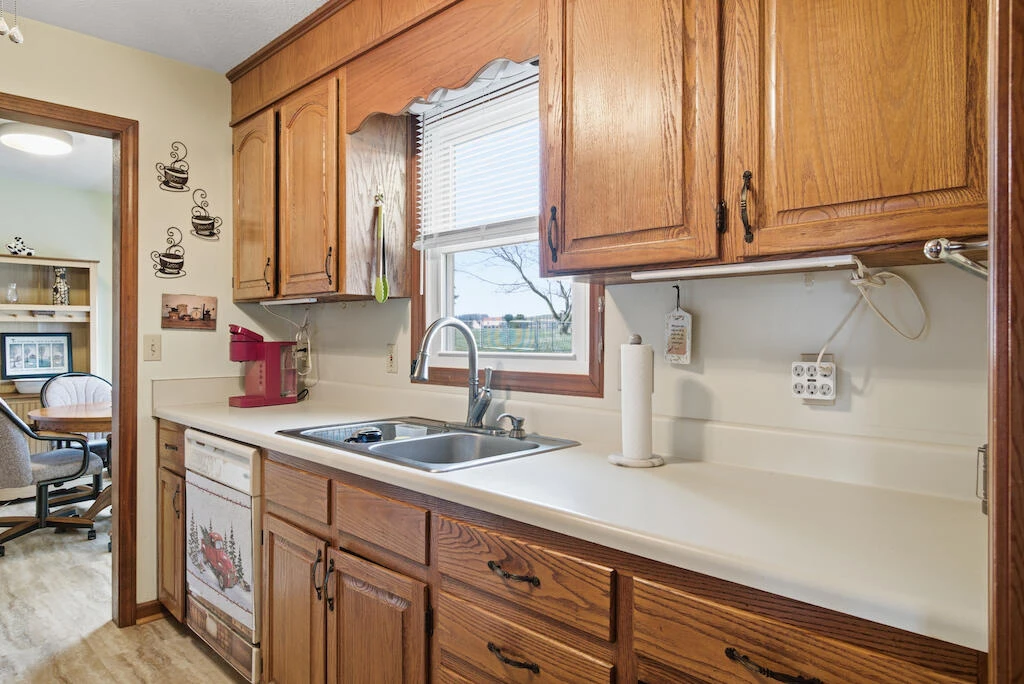 6389 Ruebush RD - Photo 18