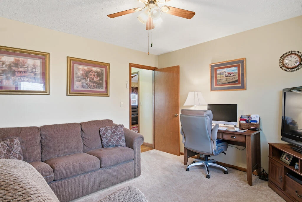 6389 Ruebush RD - Photo 33