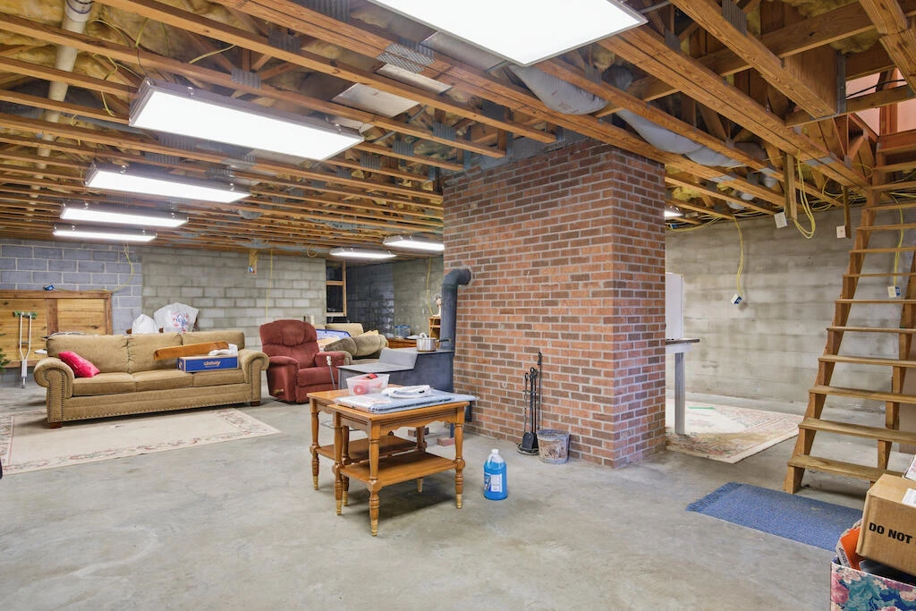 6389 Ruebush RD - Photo 34
