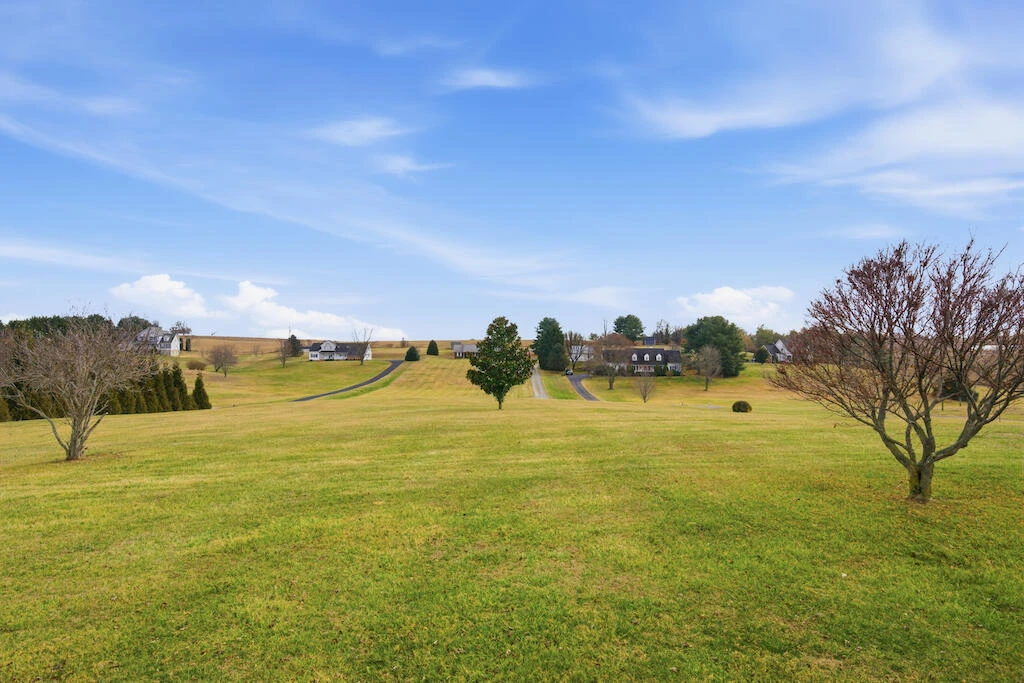 6389 Ruebush RD - Photo 5