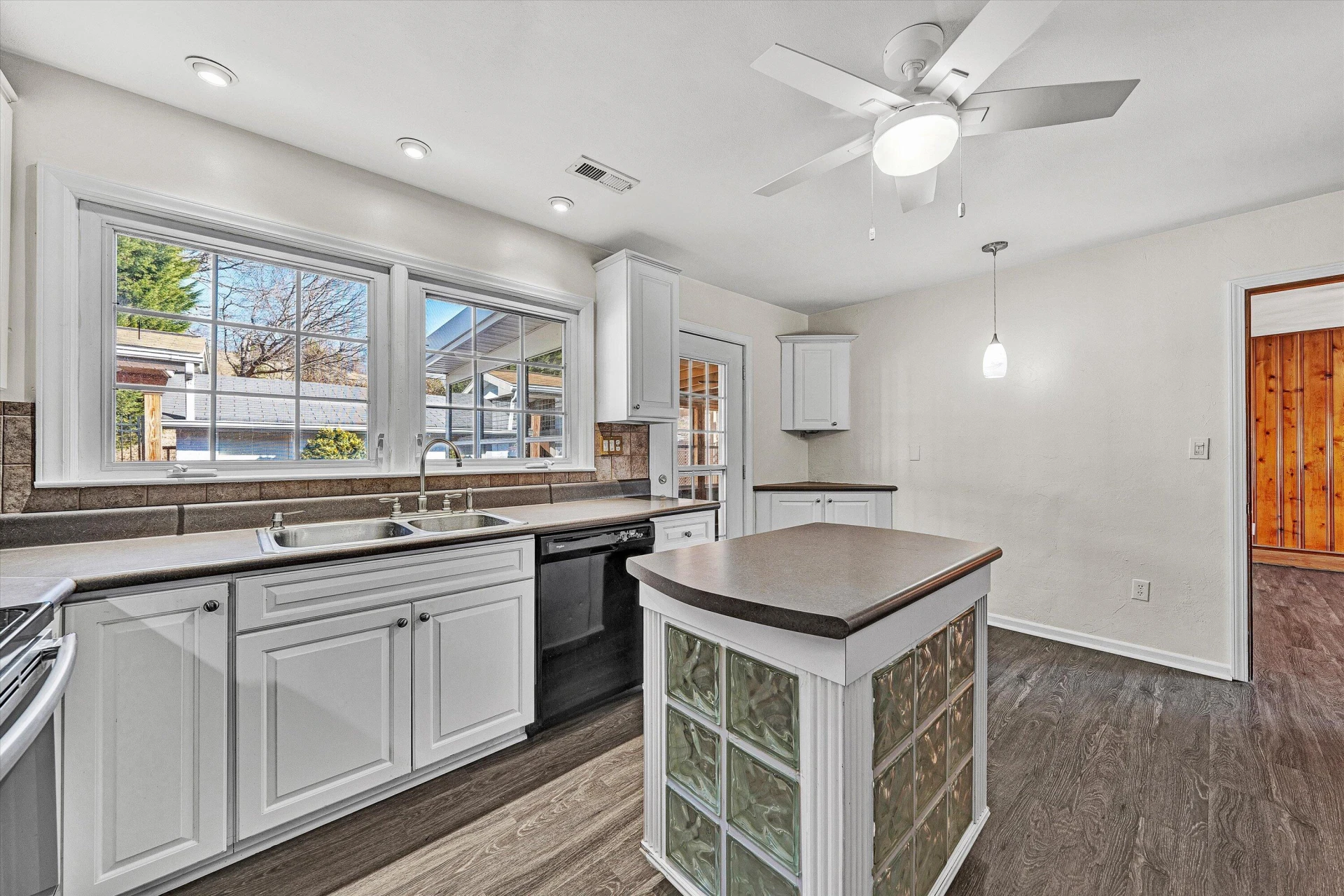 1944 Blue Ridge Springs RD - Photo 16
