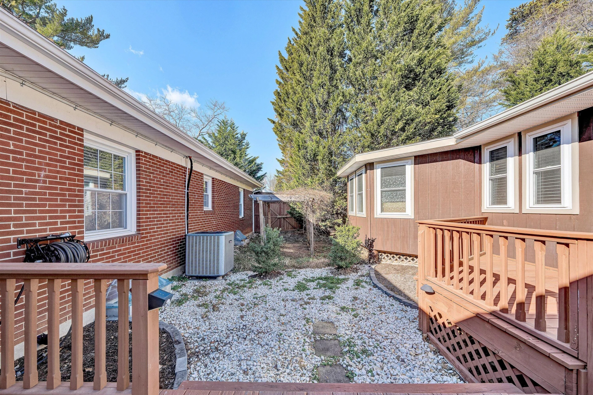 1944 Blue Ridge Springs RD - Photo 37