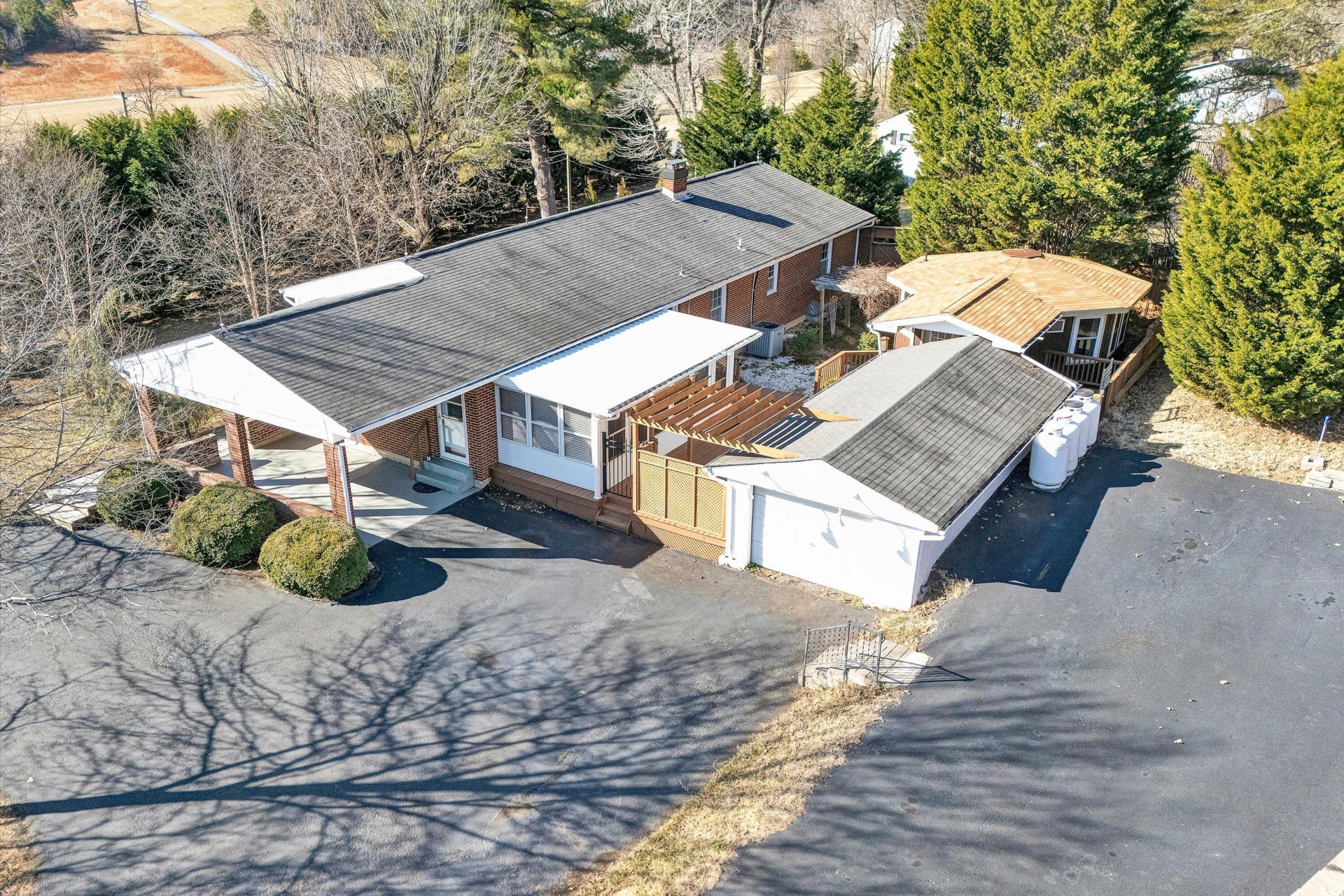 1944 Blue Ridge Springs RD - Photo 6