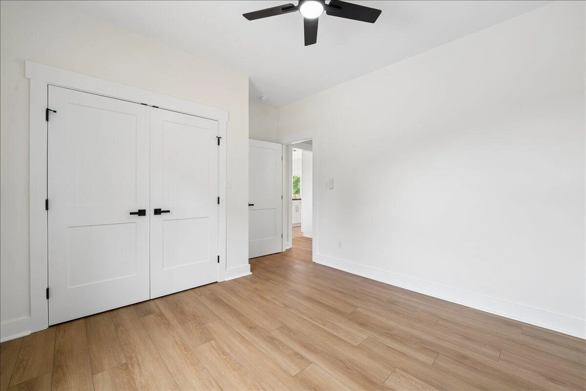 1488 Hickory Cove LN - Photo 18