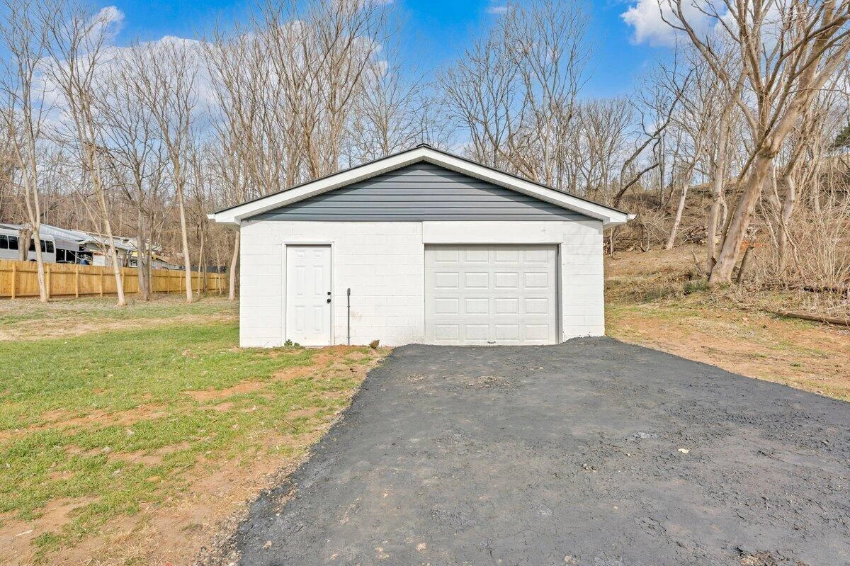 3808 Oldtown RD - Photo 41