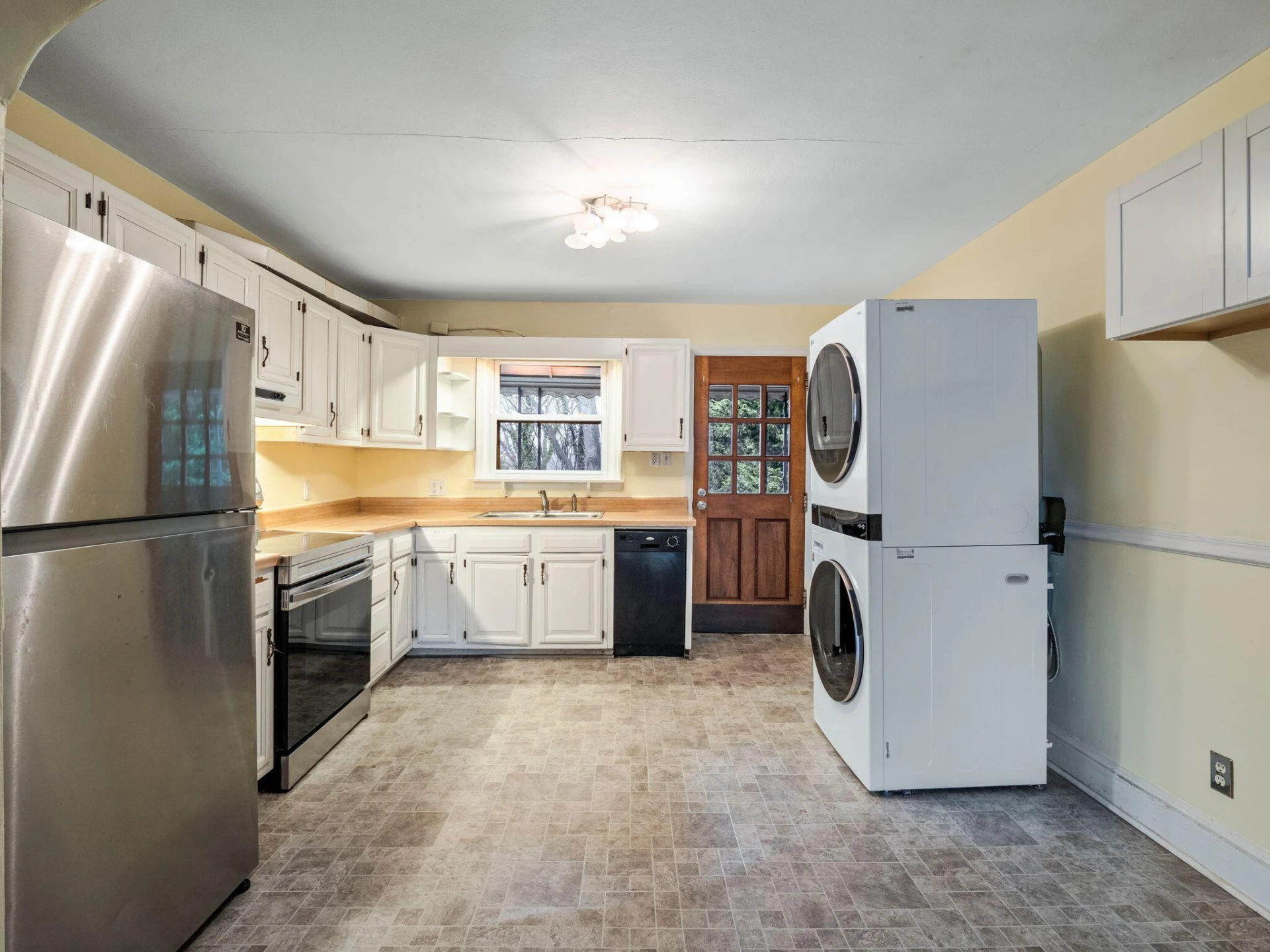 2435 Denniston AVE SW - Photo 14