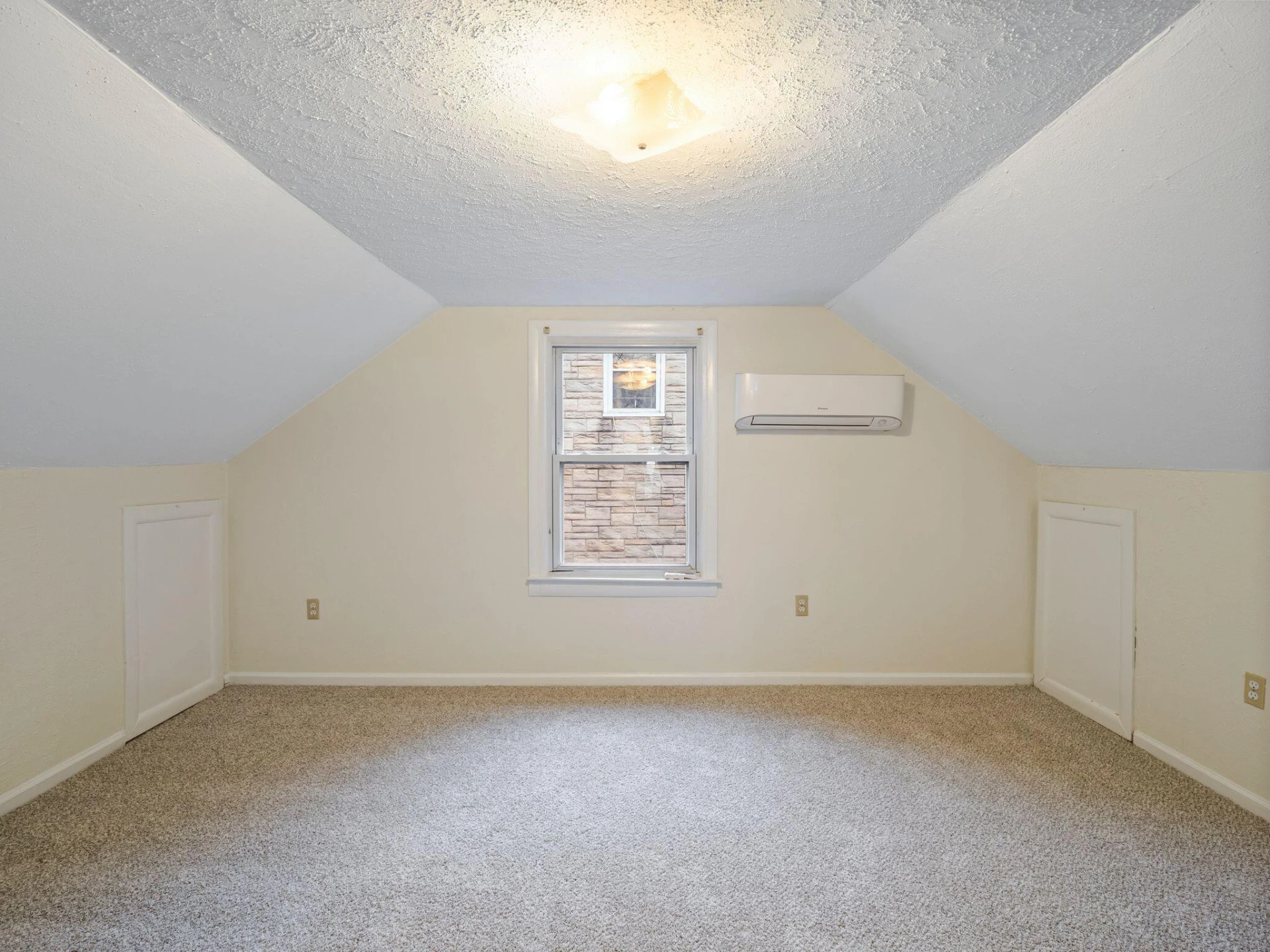 2435 Denniston AVE SW - Photo 23