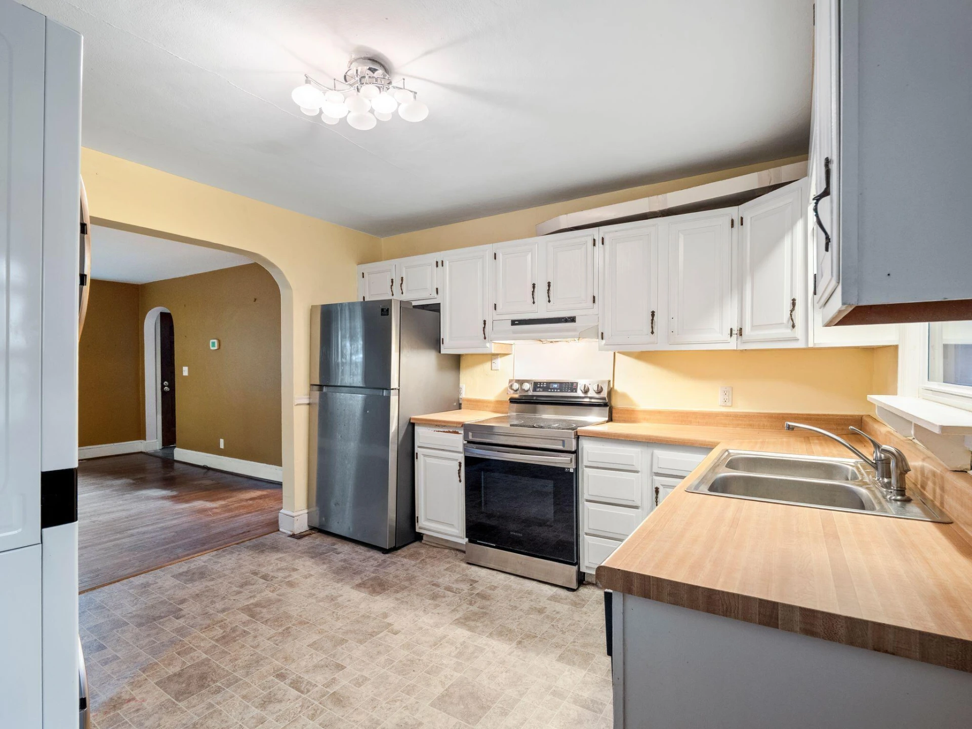 2435 Denniston AVE SW - Photo 6