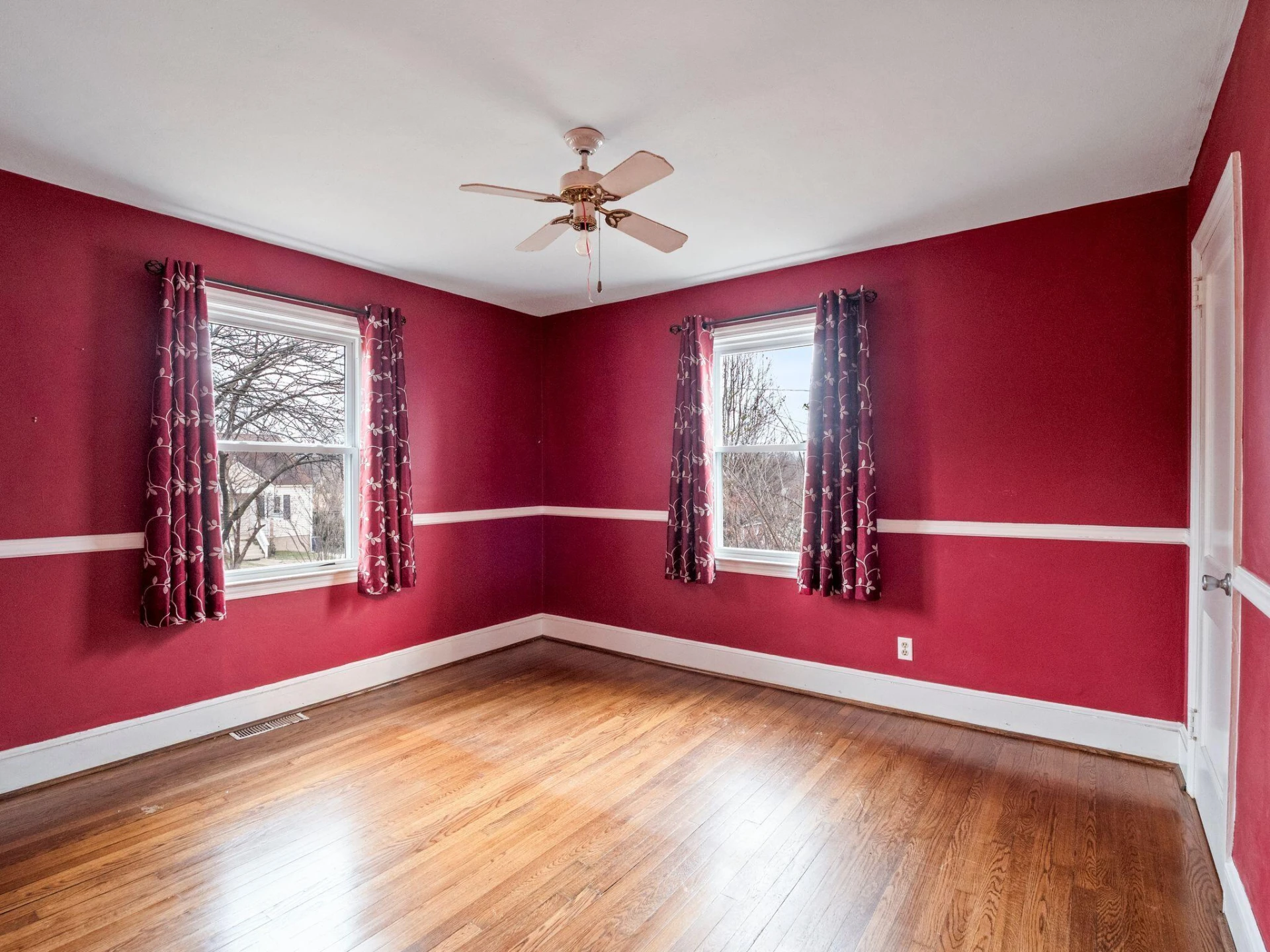 2435 Denniston AVE SW - Photo 8
