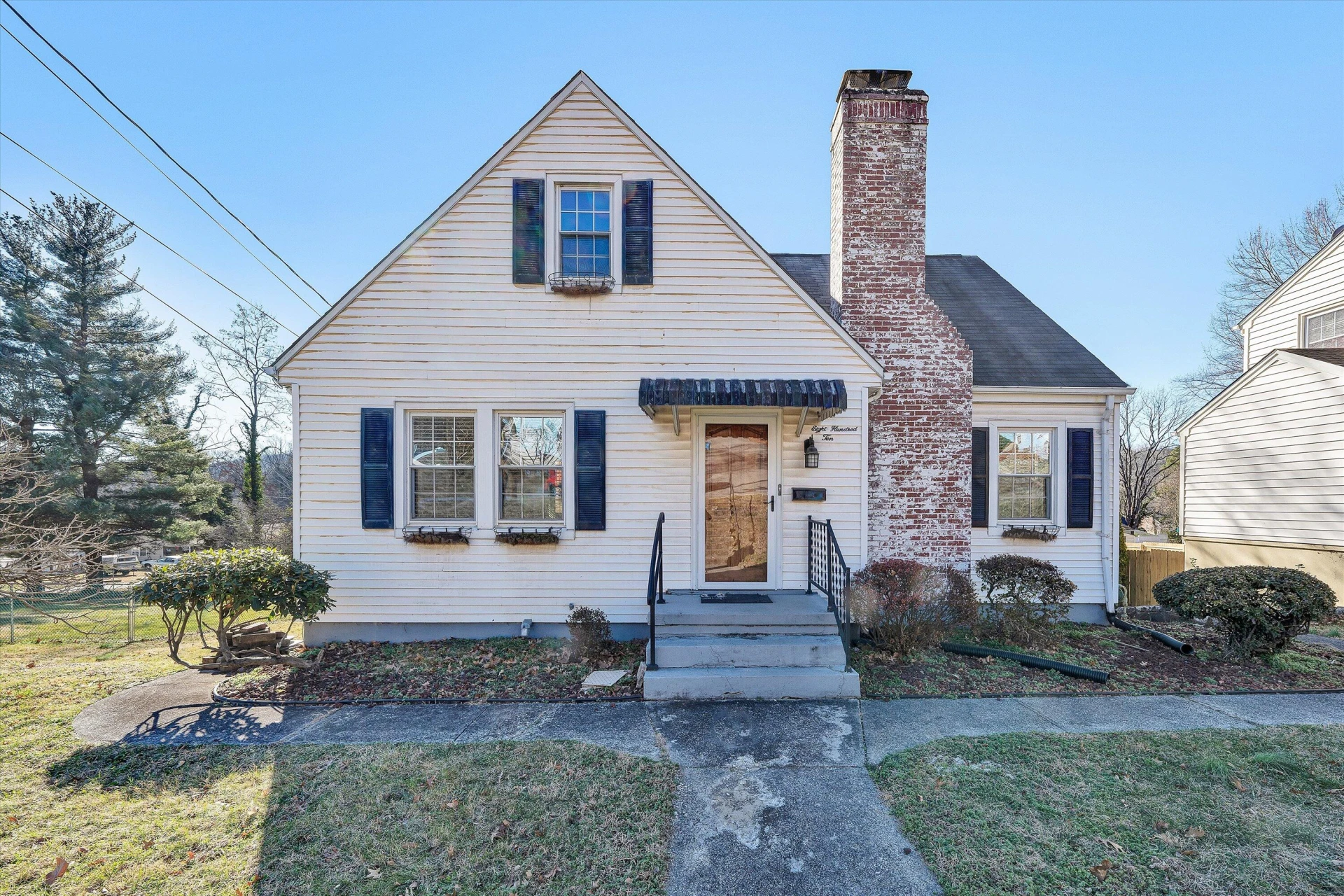 810 Windsor AVE SW