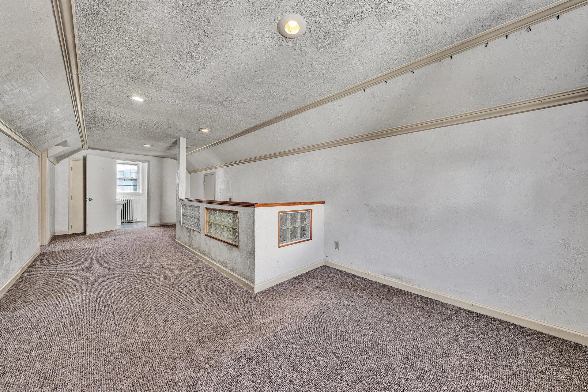 810 Windsor AVE SW - Photo 13