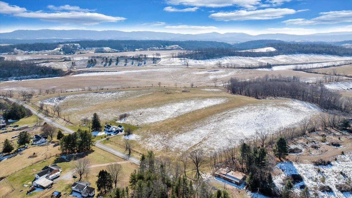 1859 Fort Chiswell RD - Photo 4