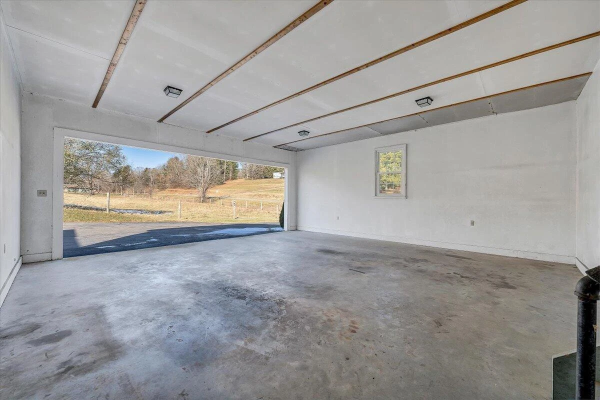1859 Fort Chiswell RD - Photo 42