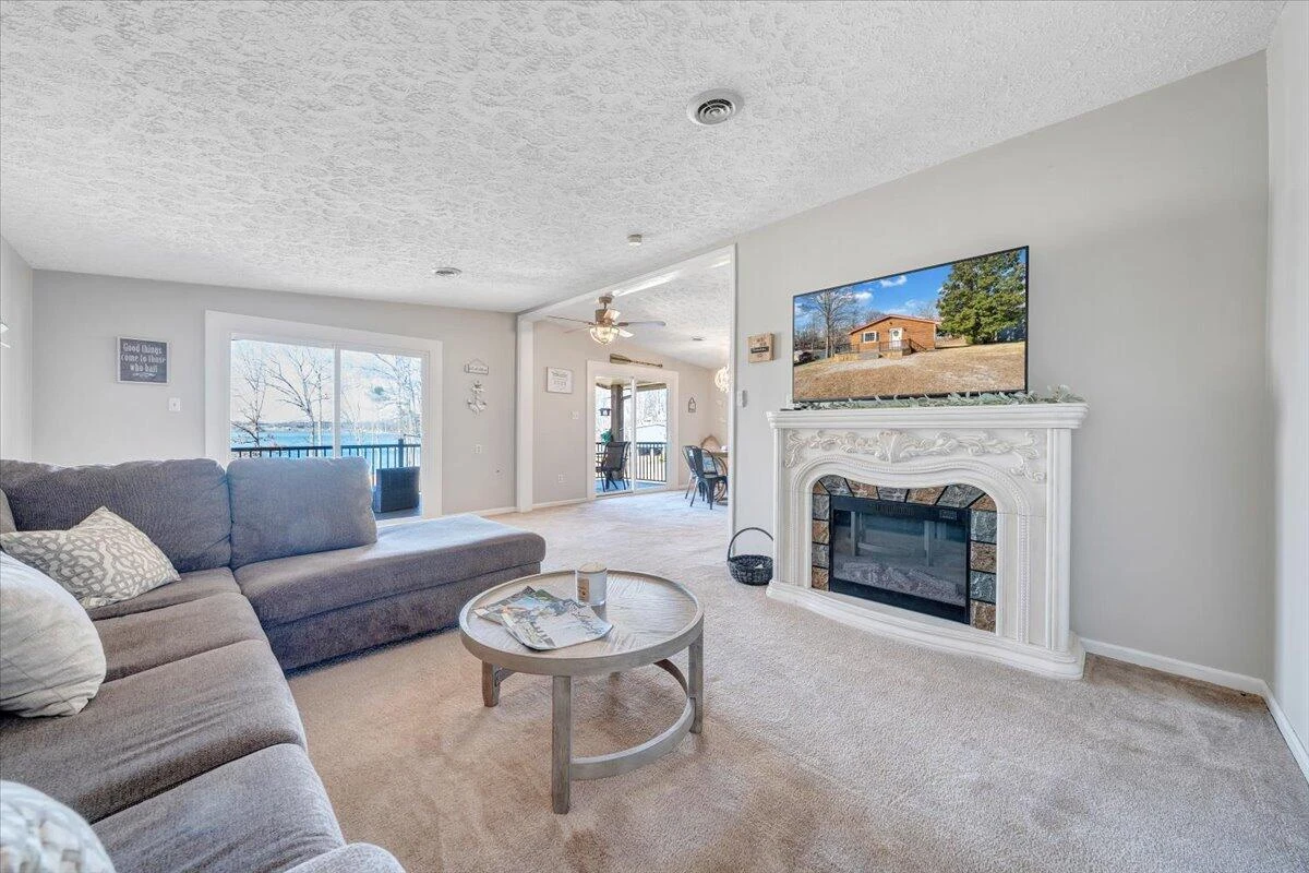 1111 Jefferson Dock RD - Photo 10