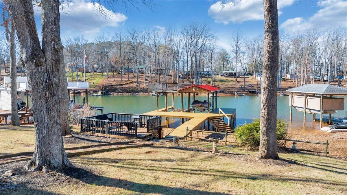 1111 Jefferson Dock RD - Photo 4