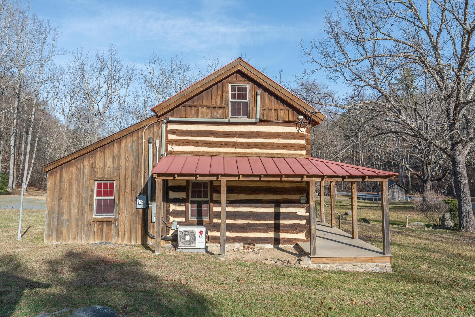 6102 Jennings Creek RD - Photo 8