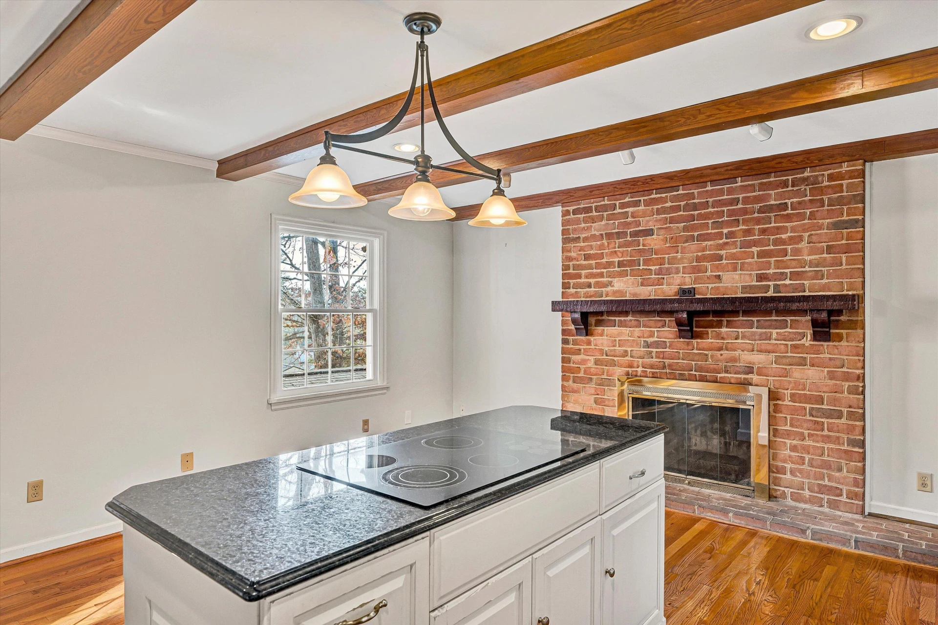 3034 Tree Top LN - Photo 19