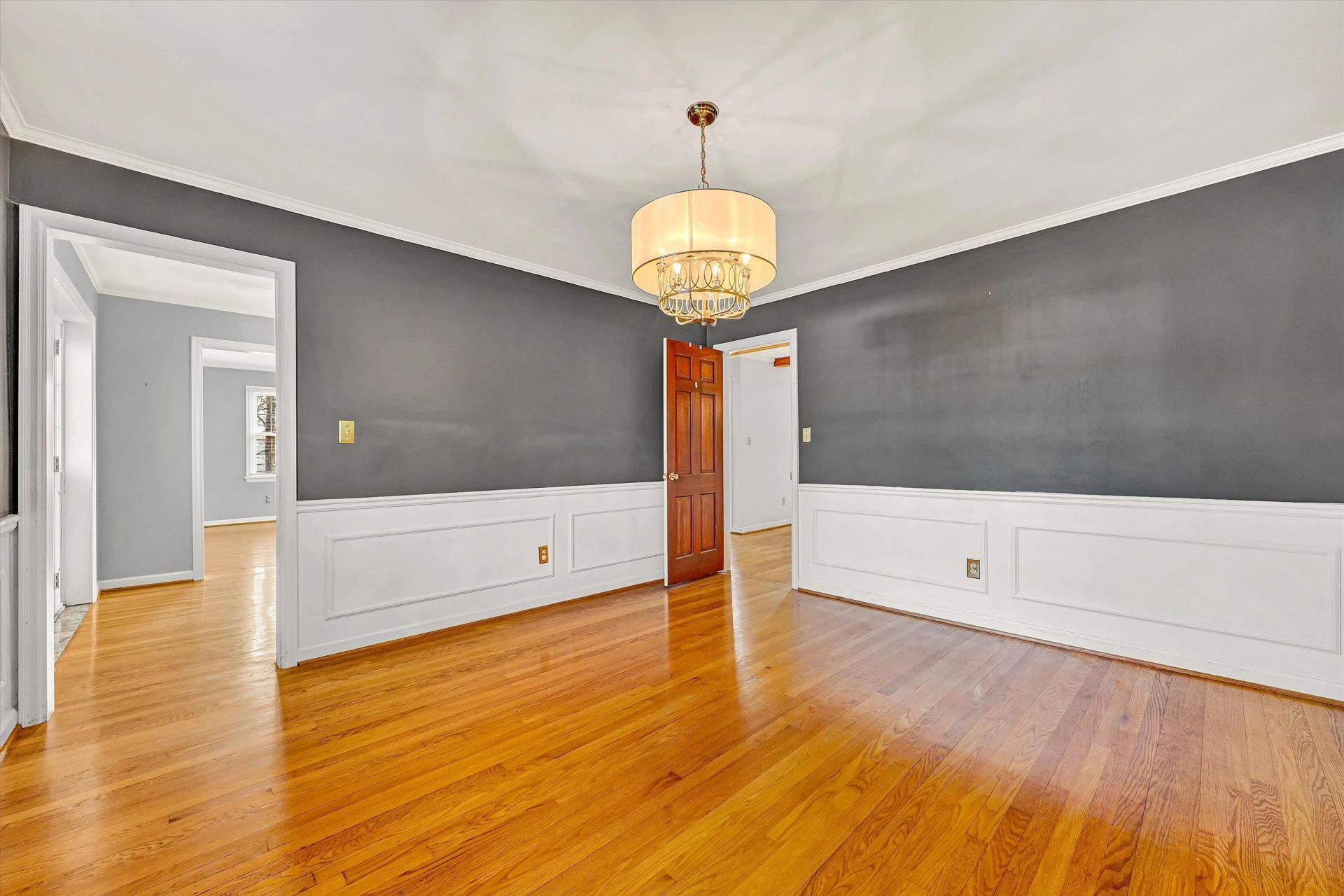 3034 Tree Top LN - Photo 21