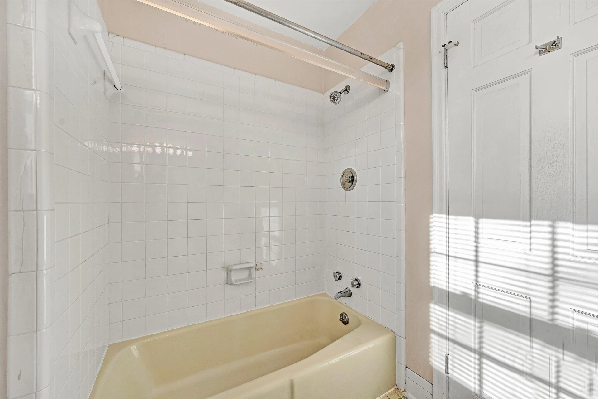 3034 Tree Top LN - Photo 32