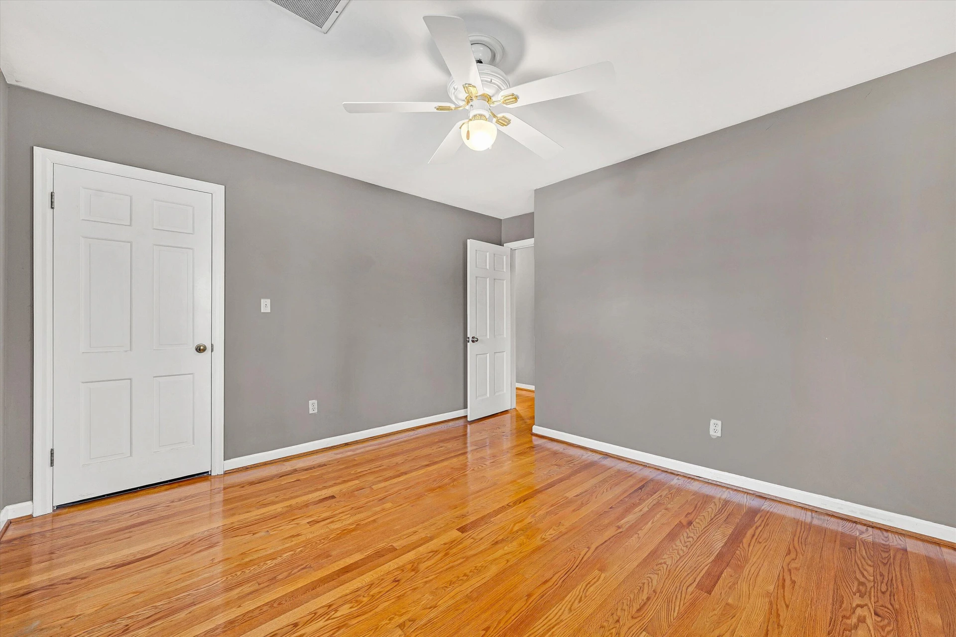 3034 Tree Top LN - Photo 36