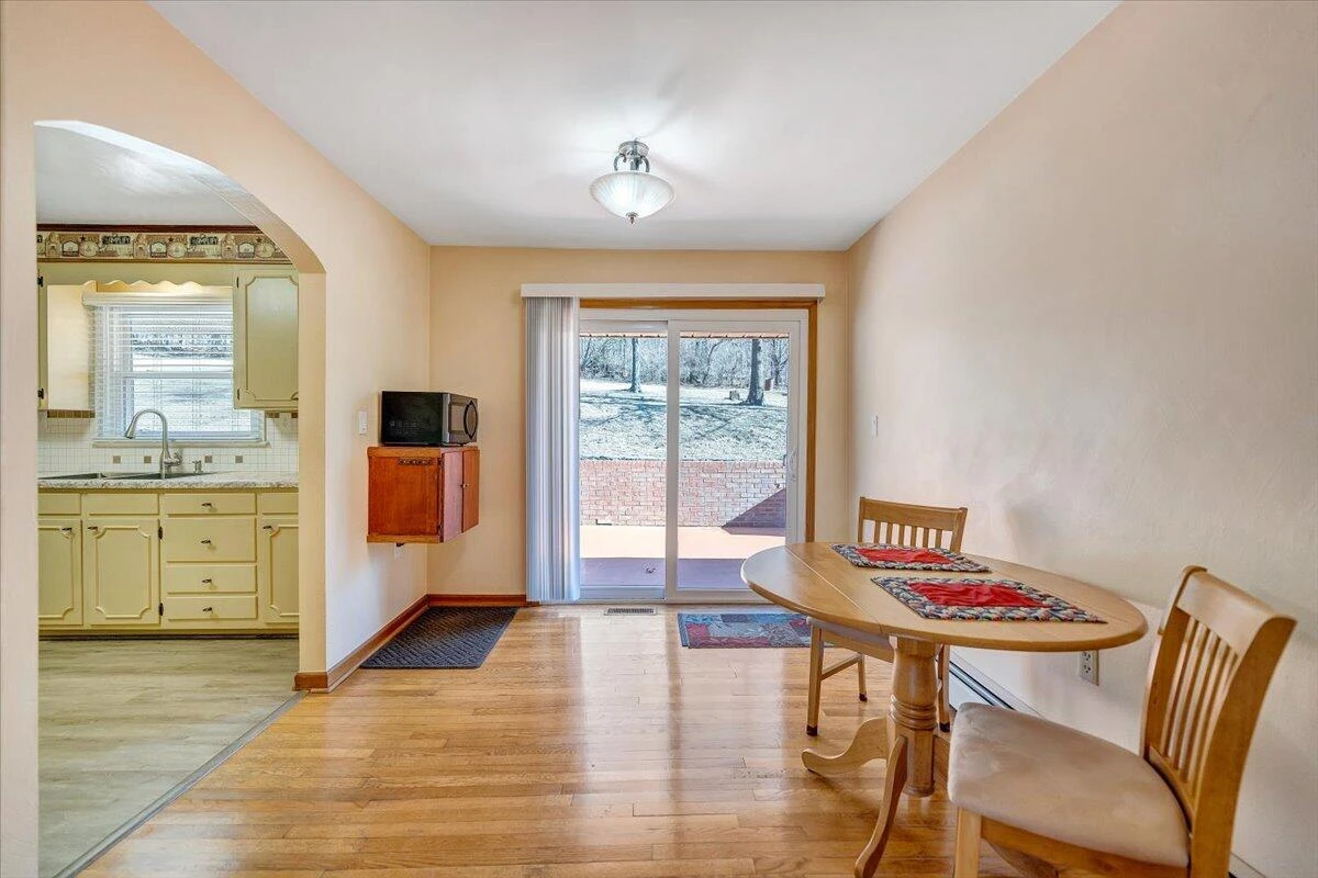 5292 Amanda LN - Photo 11
