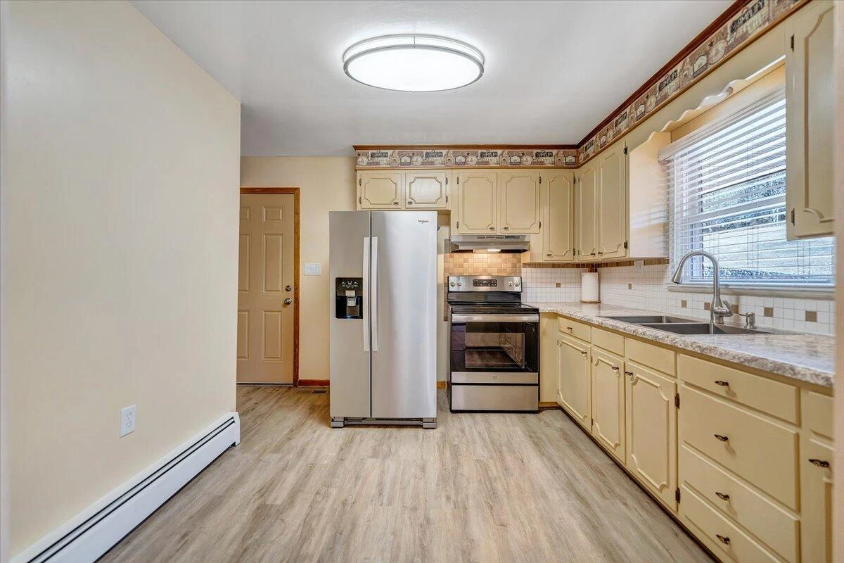 5292 Amanda LN - Photo 14
