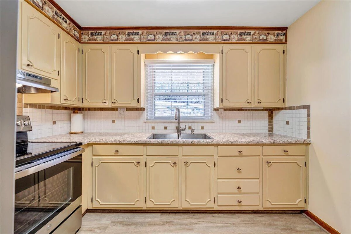 5292 Amanda LN - Photo 16