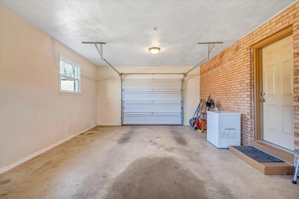 5292 Amanda LN - Photo 31