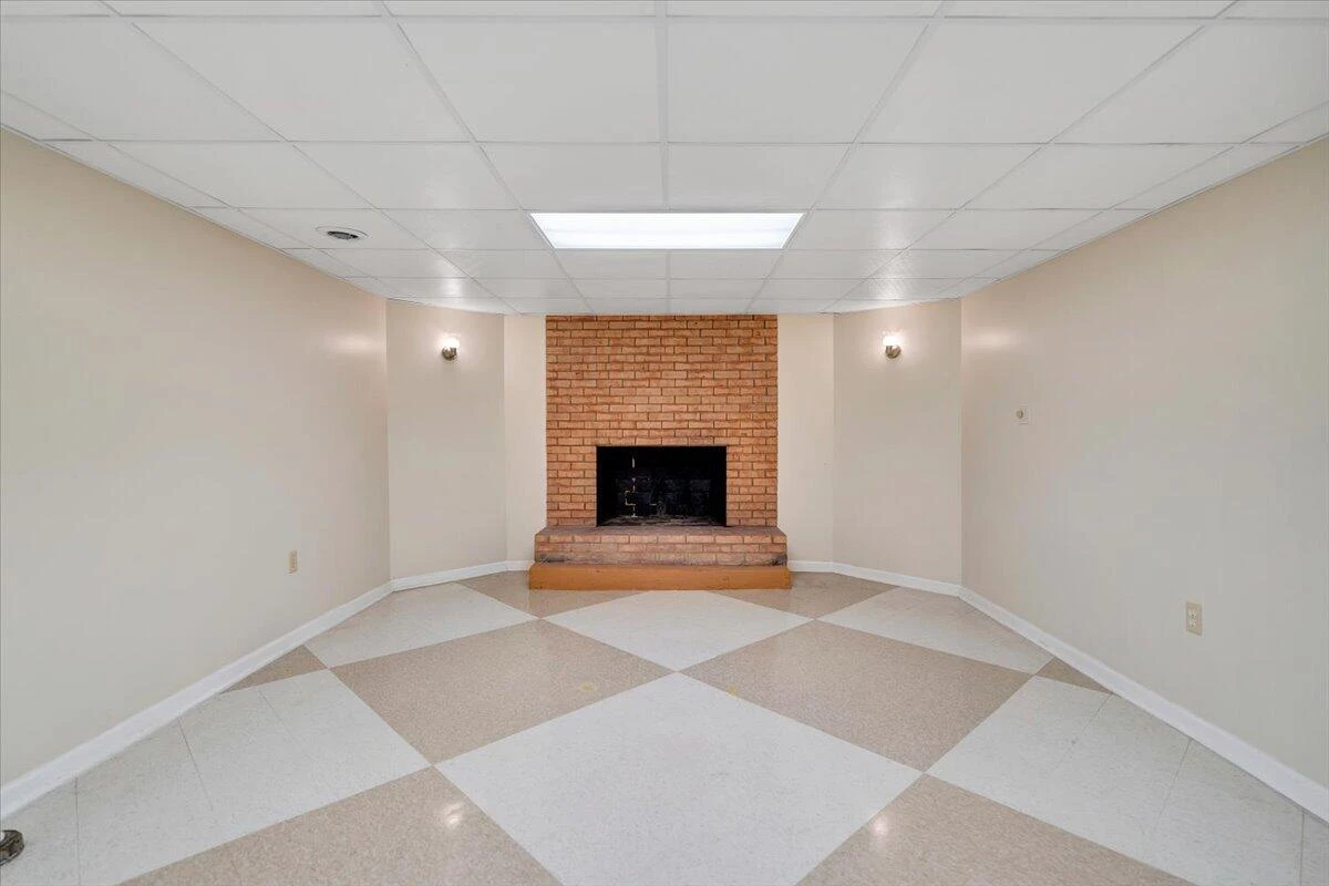 5292 Amanda LN - Photo 34