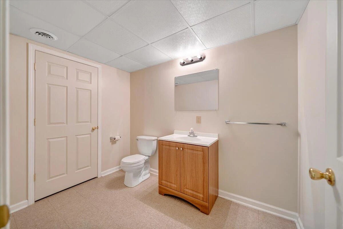 5292 Amanda LN - Photo 49