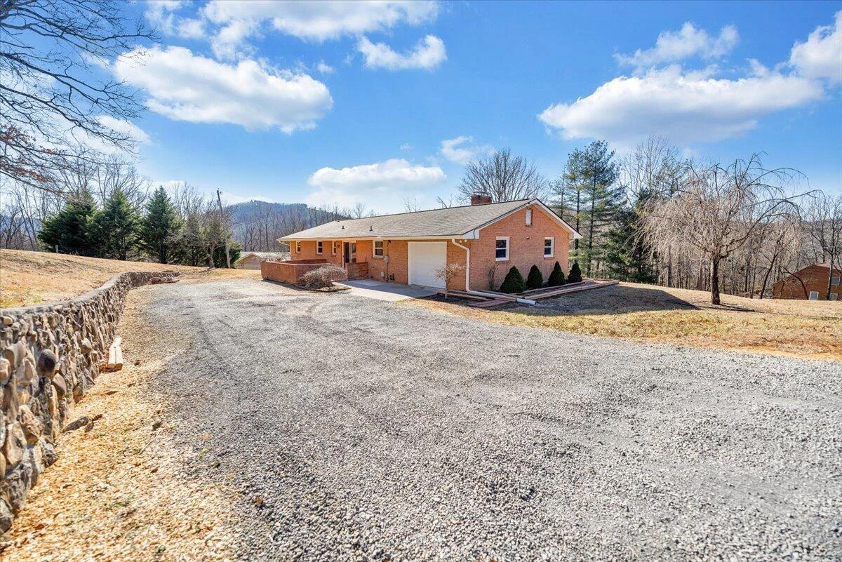 5292 Amanda LN - Photo 66