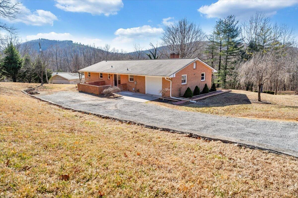 5292 Amanda LN - Photo 68
