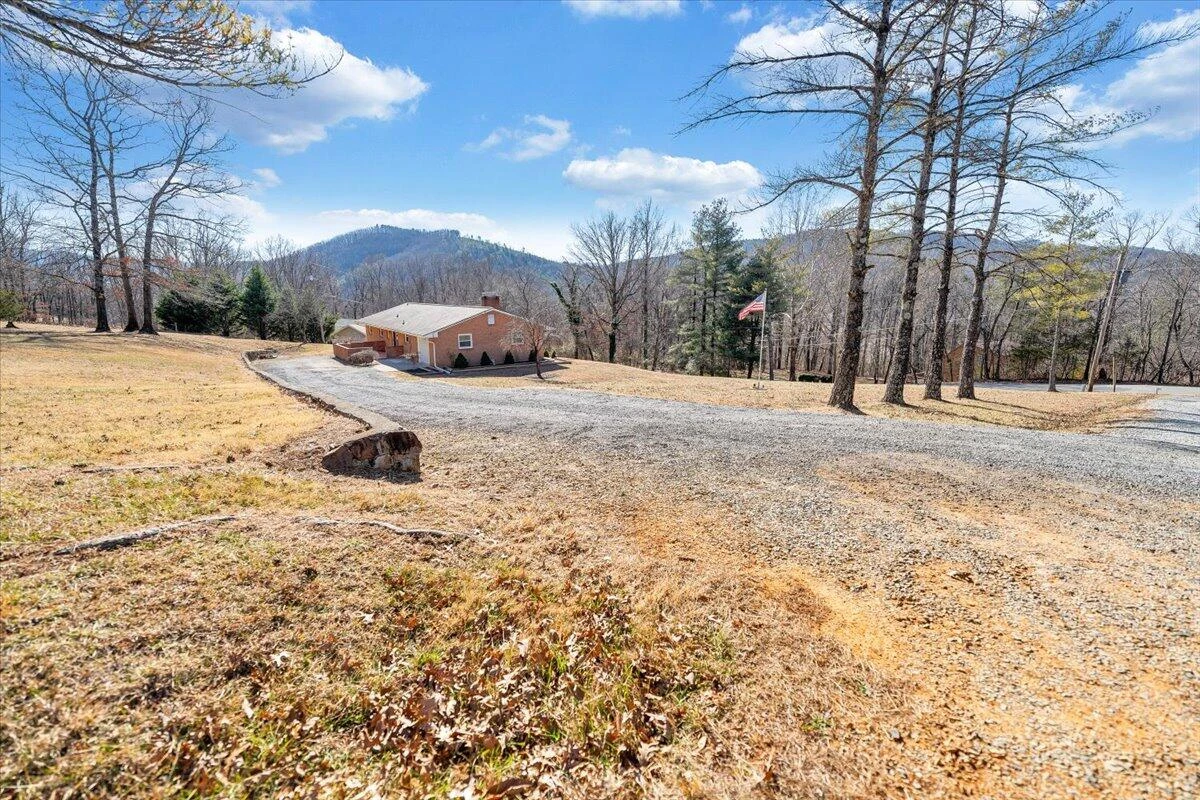 5292 Amanda LN - Photo 69
