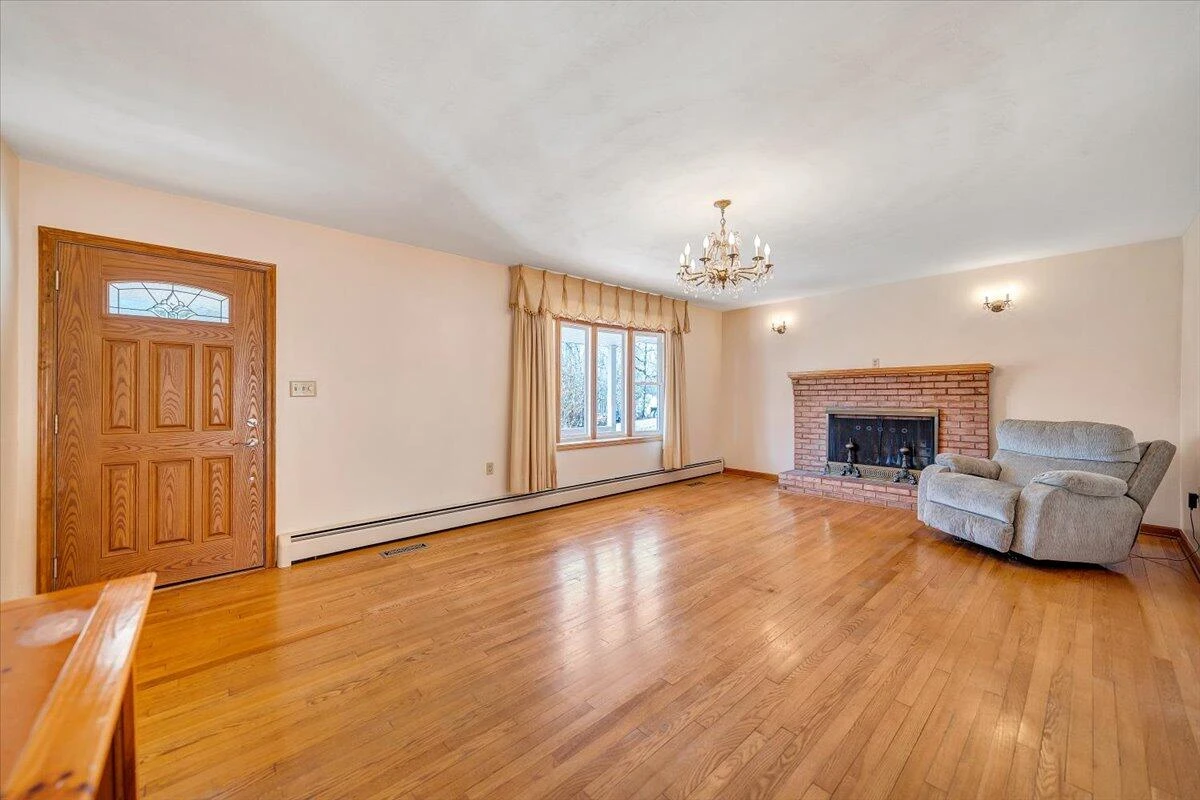5292 Amanda LN - Photo 9
