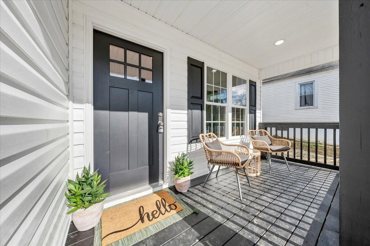 1814 Riverdale RD SE - Photo 2