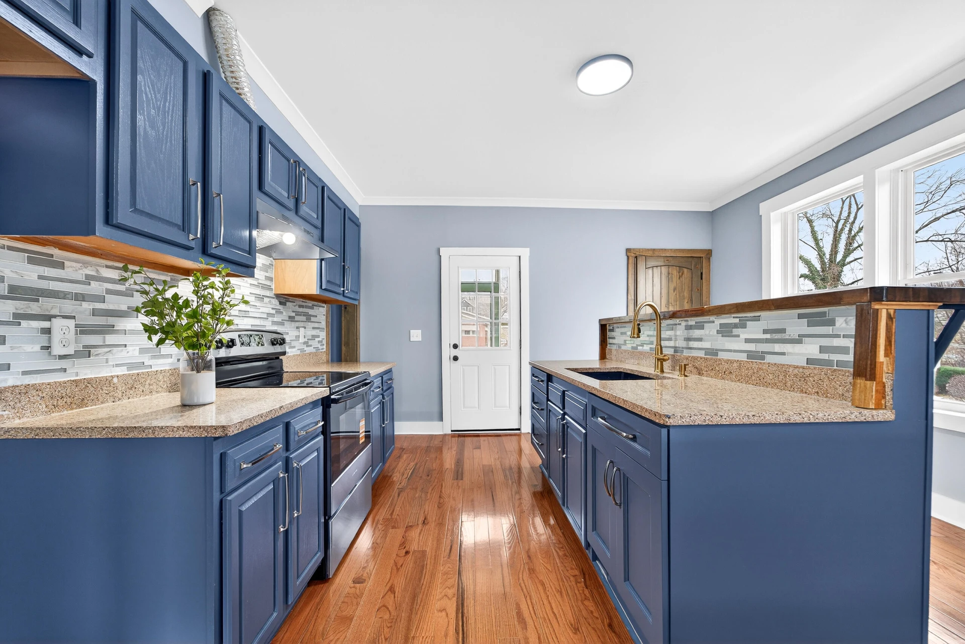 1015 Rugby BLVD NW - Photo 13